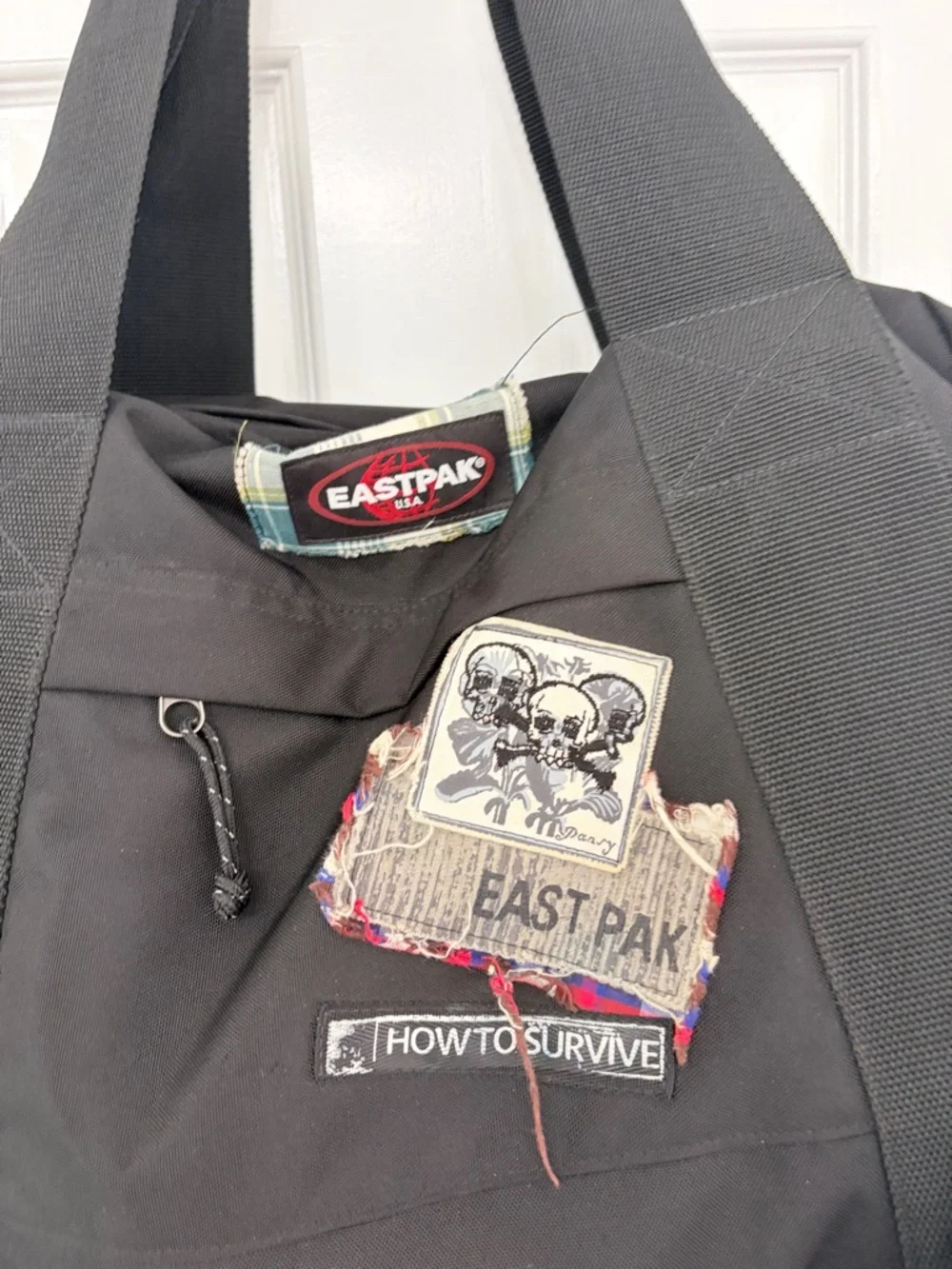 Rare Eastpak How To Survive Skull Patch Duffle Bag•Goth•Grunge•Travel Ready•GUC